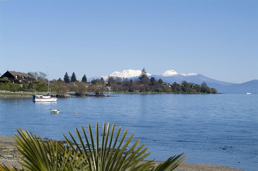 Oasis Beach Motel Taupo Exterior foto