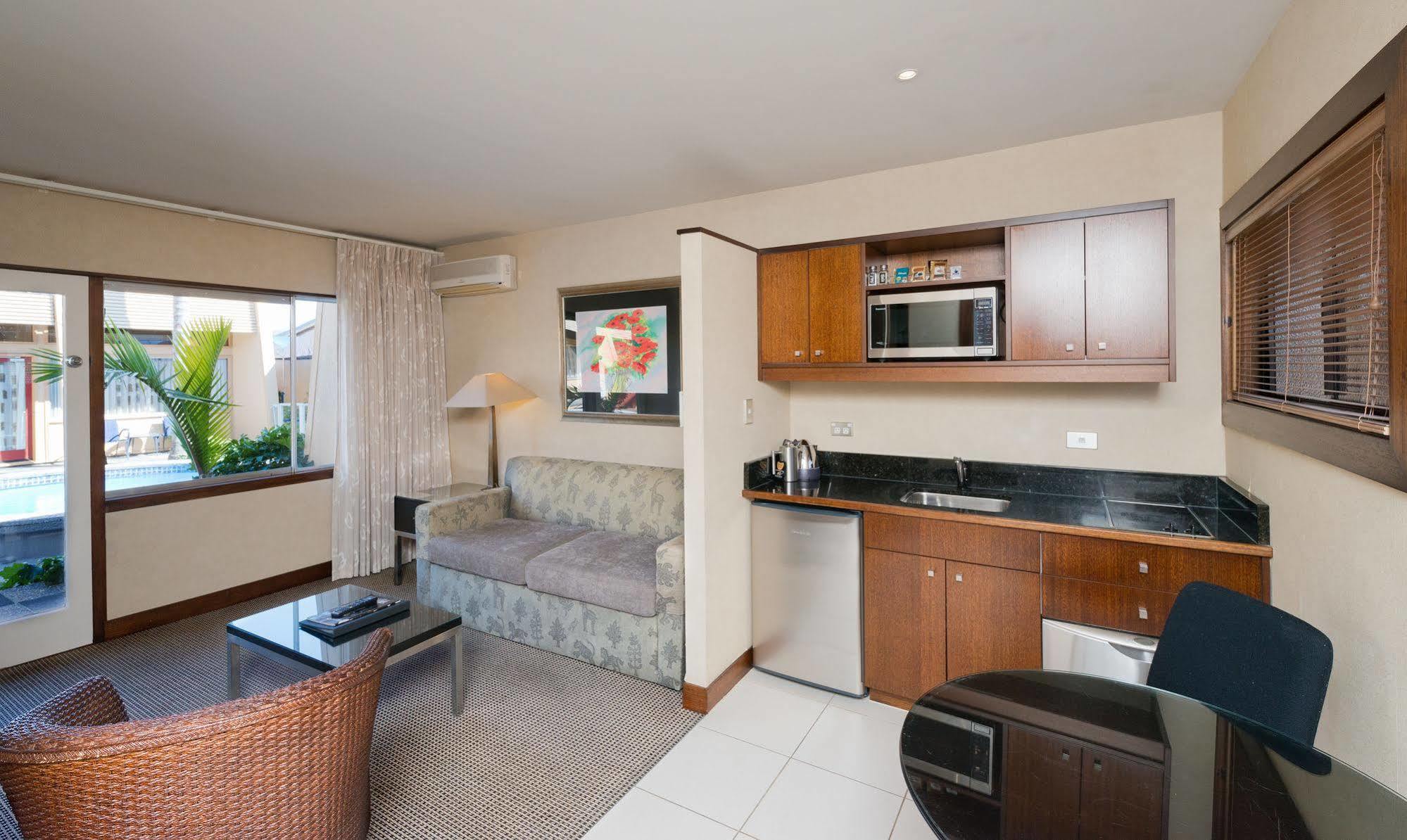 Oasis Beach Motel Taupo Exterior foto